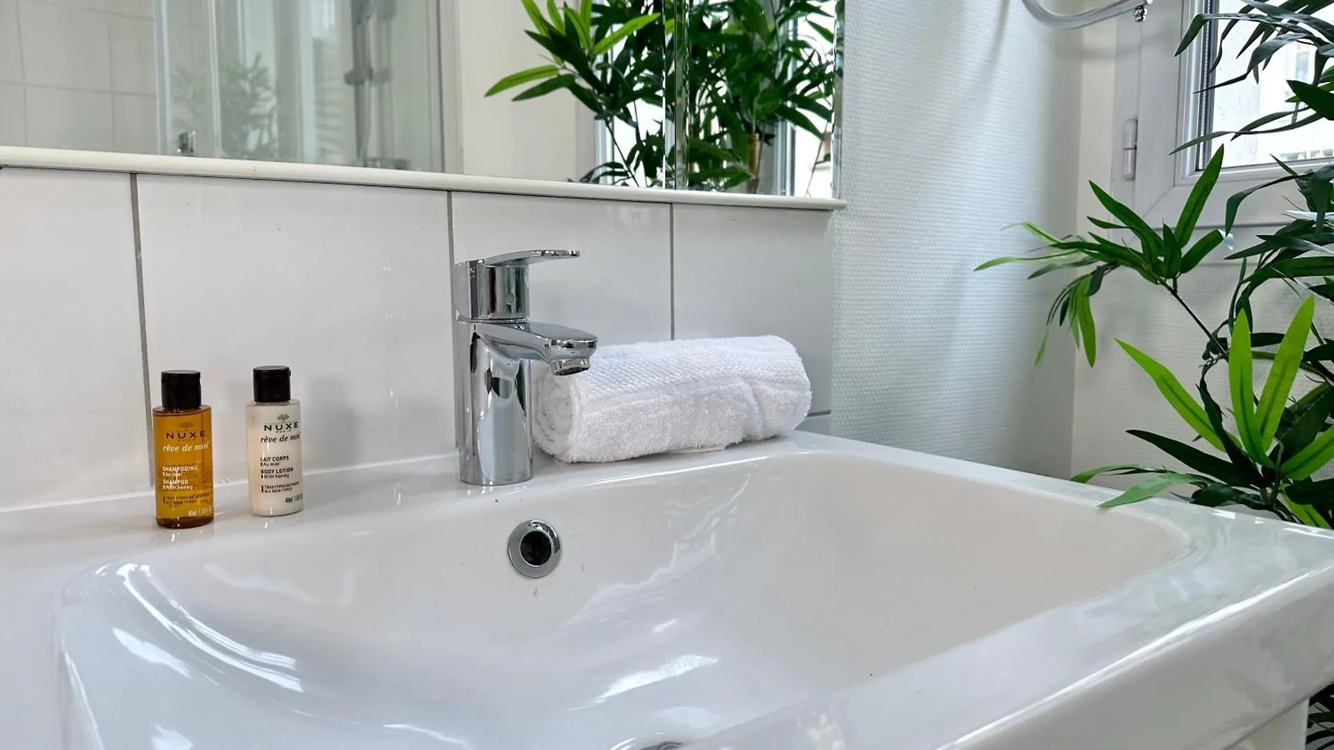 Spacious Flat Near Porte De Versailles Paris