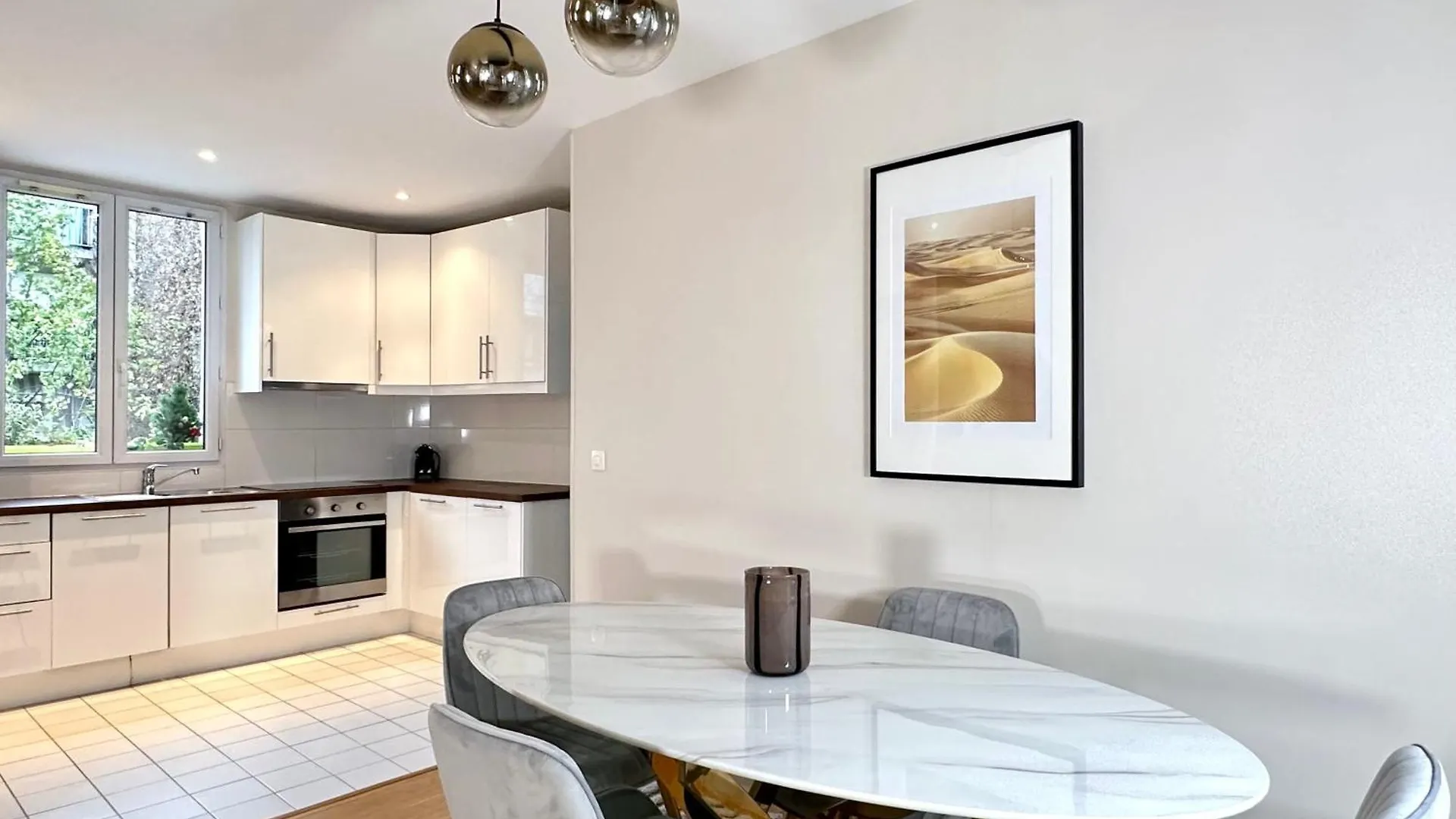 Spacious Flat Near Porte De Versailles Paris