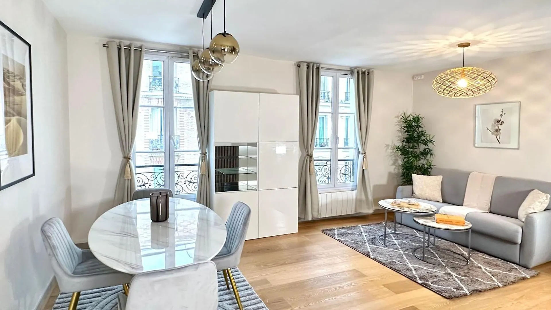 Spacious Flat Near Porte De Versailles Paris
